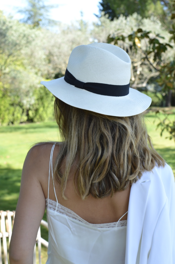 ~ Dans les tons blanc et&nbsp;rose.